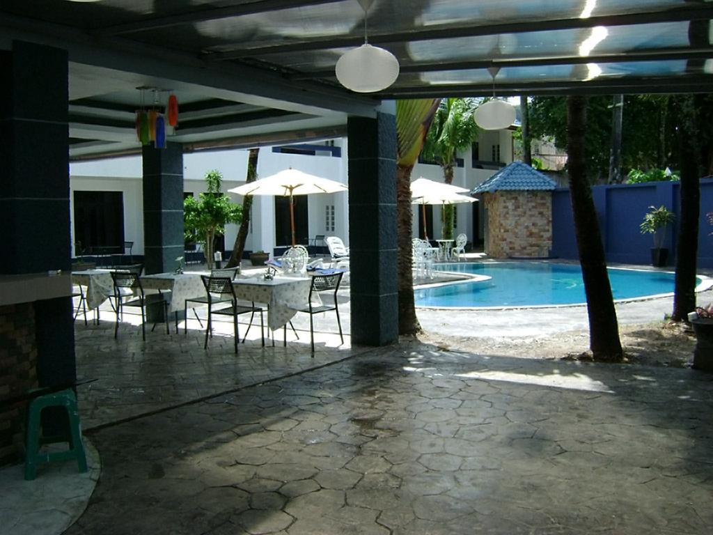 Peter Pan Resort Patong 외부 사진